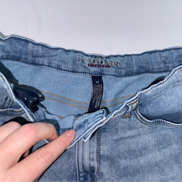 VINTAGE U. S. POLO ASSN. DENIM BLUE JEANS. KIDS SIZE 18 - Picture 2 of 4